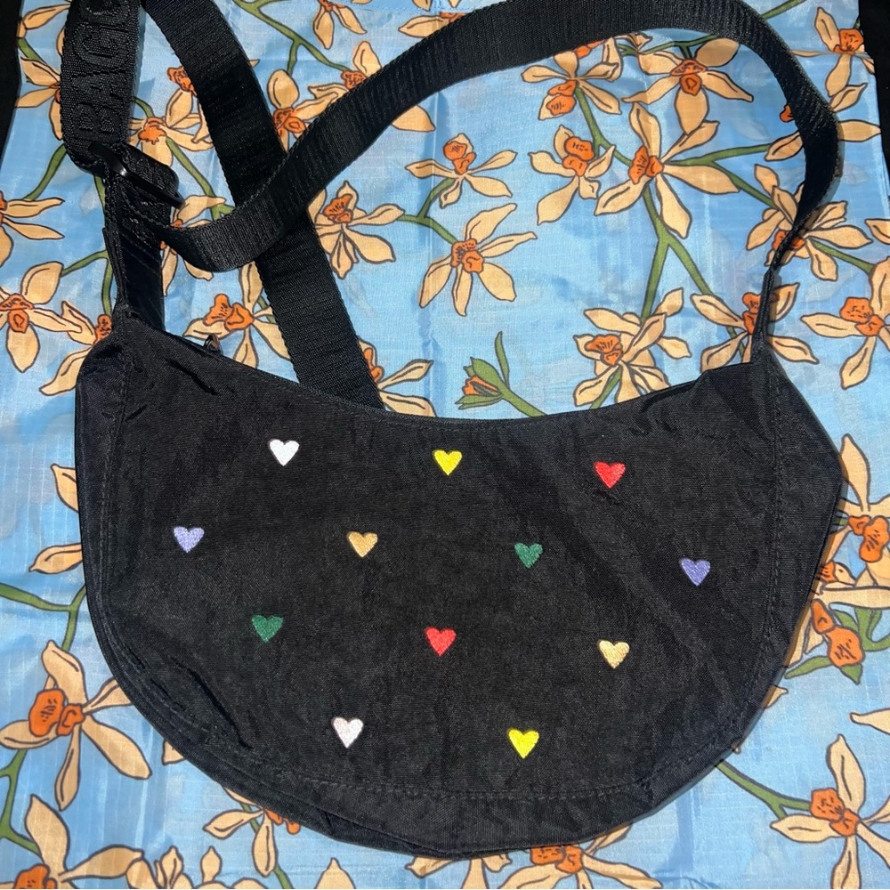 BAGGU Small Crescent Embroidered Hearts Black Small Crescent Bag